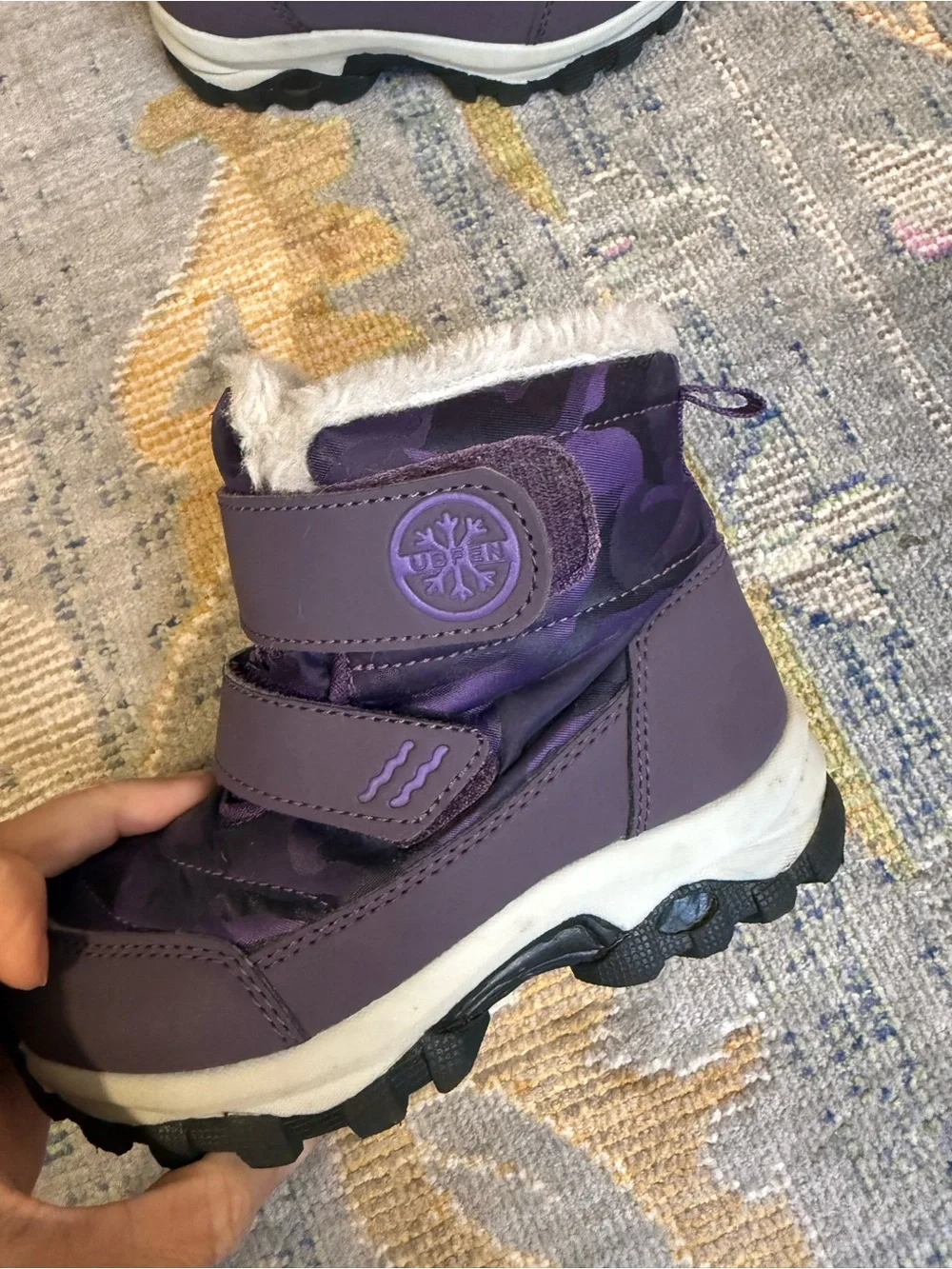 Girls Snow Hiking Boots Purple Camo Faux Fur Hook & Loop EU 28/ US 11 Little Kid